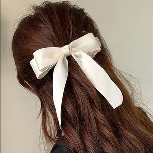 NEW | Cream Bow French Hair Clip